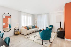 Living Area- click for photo gallery